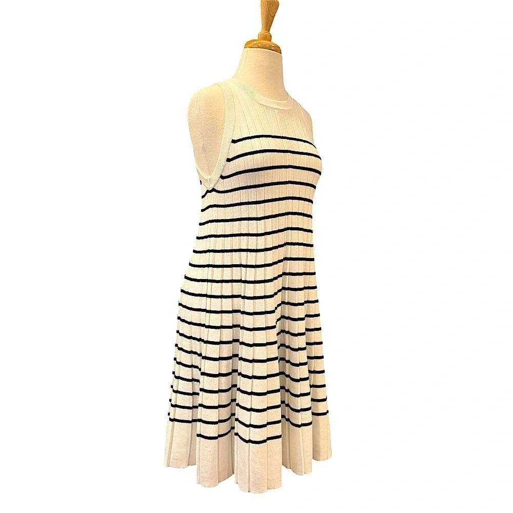 Zesica Sleeveless Crew Neck Pleated Stretchy Sweater Nautical Stripes Dress Sz L - Picture 3 of 8